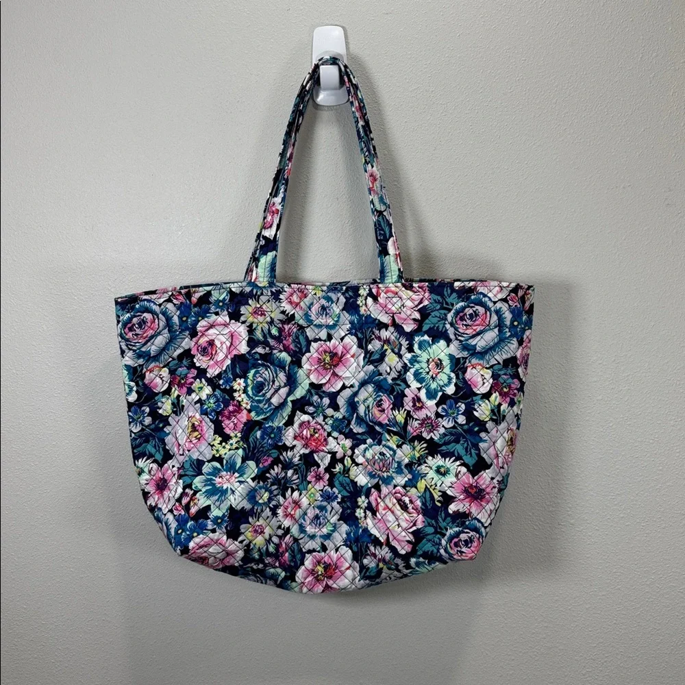Vera Bradley Signature Cotton Tote in the Garden Grove‎ floral pattern.